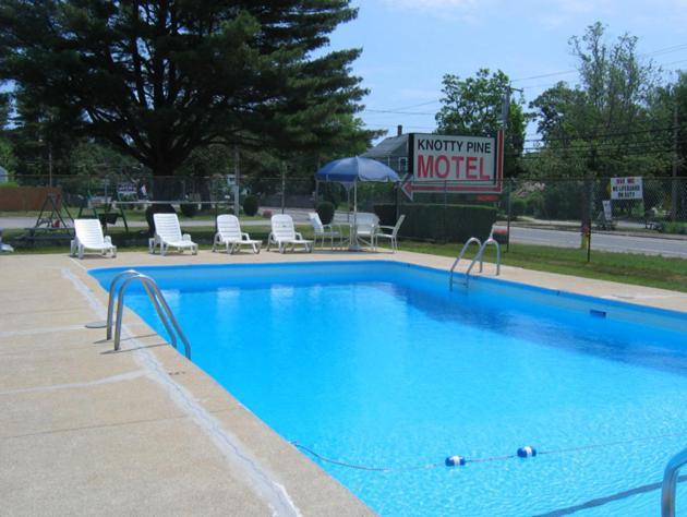 Knotty Pine Motel Salisbury Exterior foto