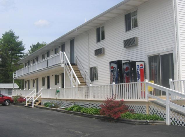 Knotty Pine Motel Salisbury Exterior foto
